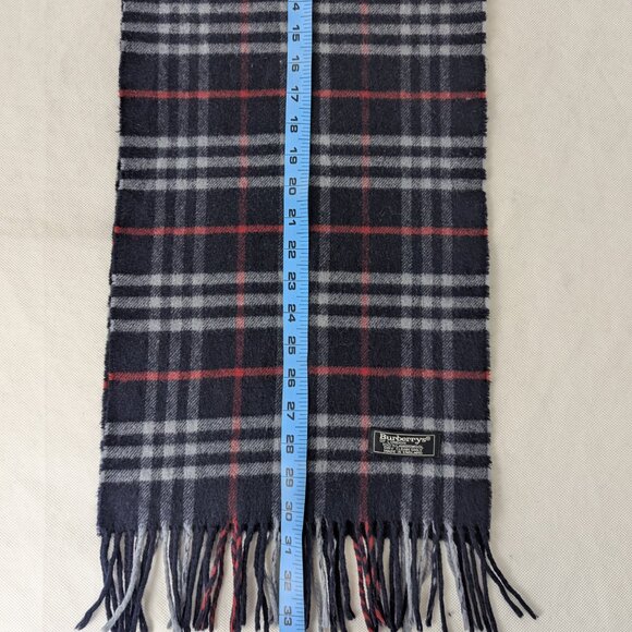 Burberry's Designer Lambswool Scarf Blue – Unisex – Timeless Cold Weather Wear - Picture 6 of 7